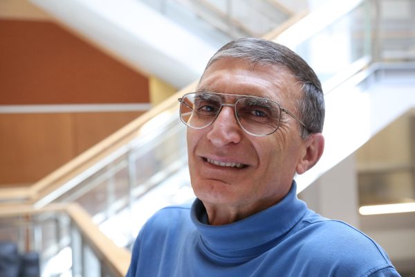 UNC Lineberger's Aziz Sancar, PhD, and his his lab measured DNA repair after cisplatin treatment over the course of an entire 24-hour circadian cycle throughout an entire genome of a mammal.