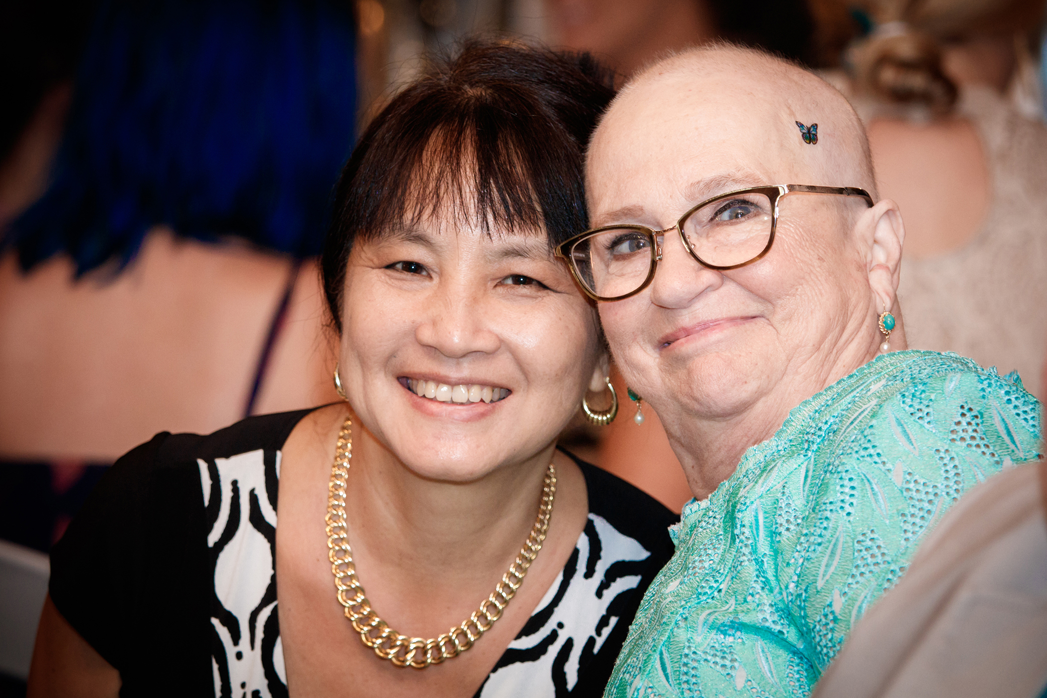 Grateful patient gives back to support ovarian cancer research ...