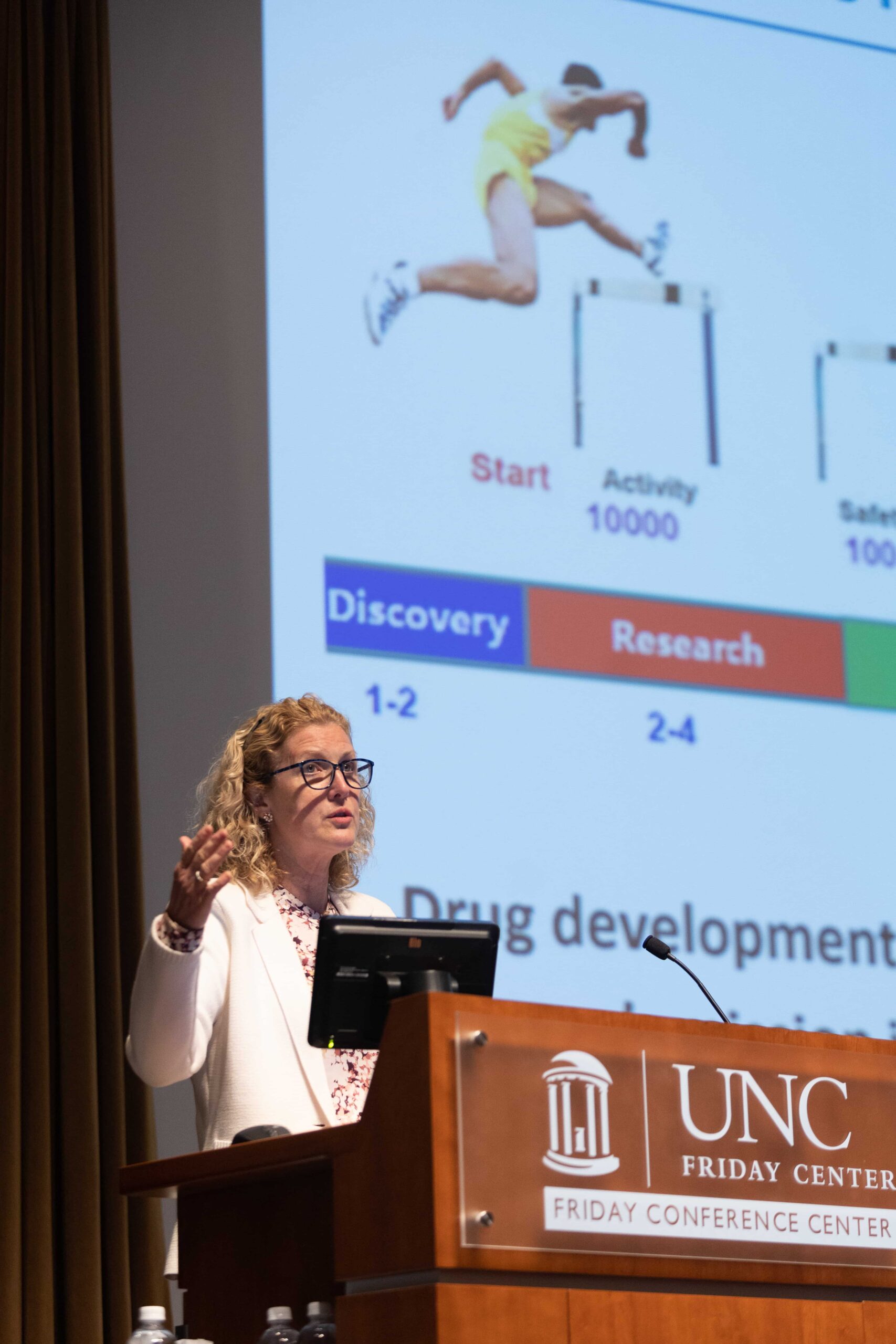 Lisa Carey presents at the UNC Lineberger Scientific Symposium